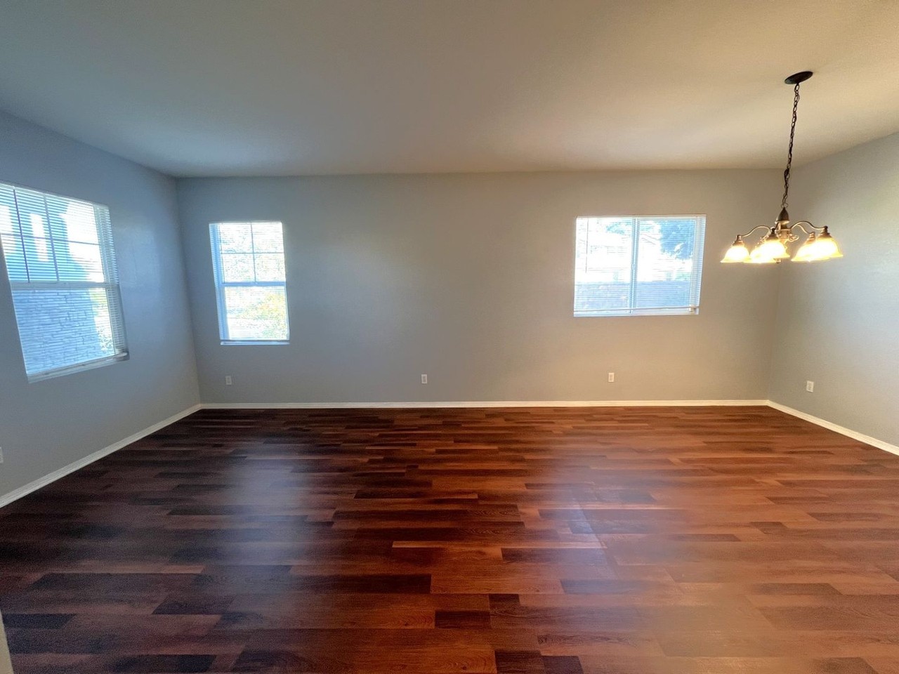 12839 Rimmon Rd - Photo 4 of 43