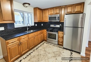 21 Oxford Cir - Photo 1 of 1