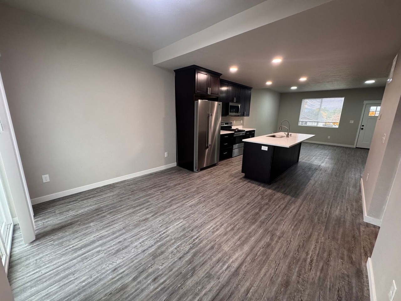 1407 East Dalton Avenue - Photo 6 of 23