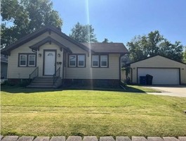 featured image of 3308 Woodland Ave