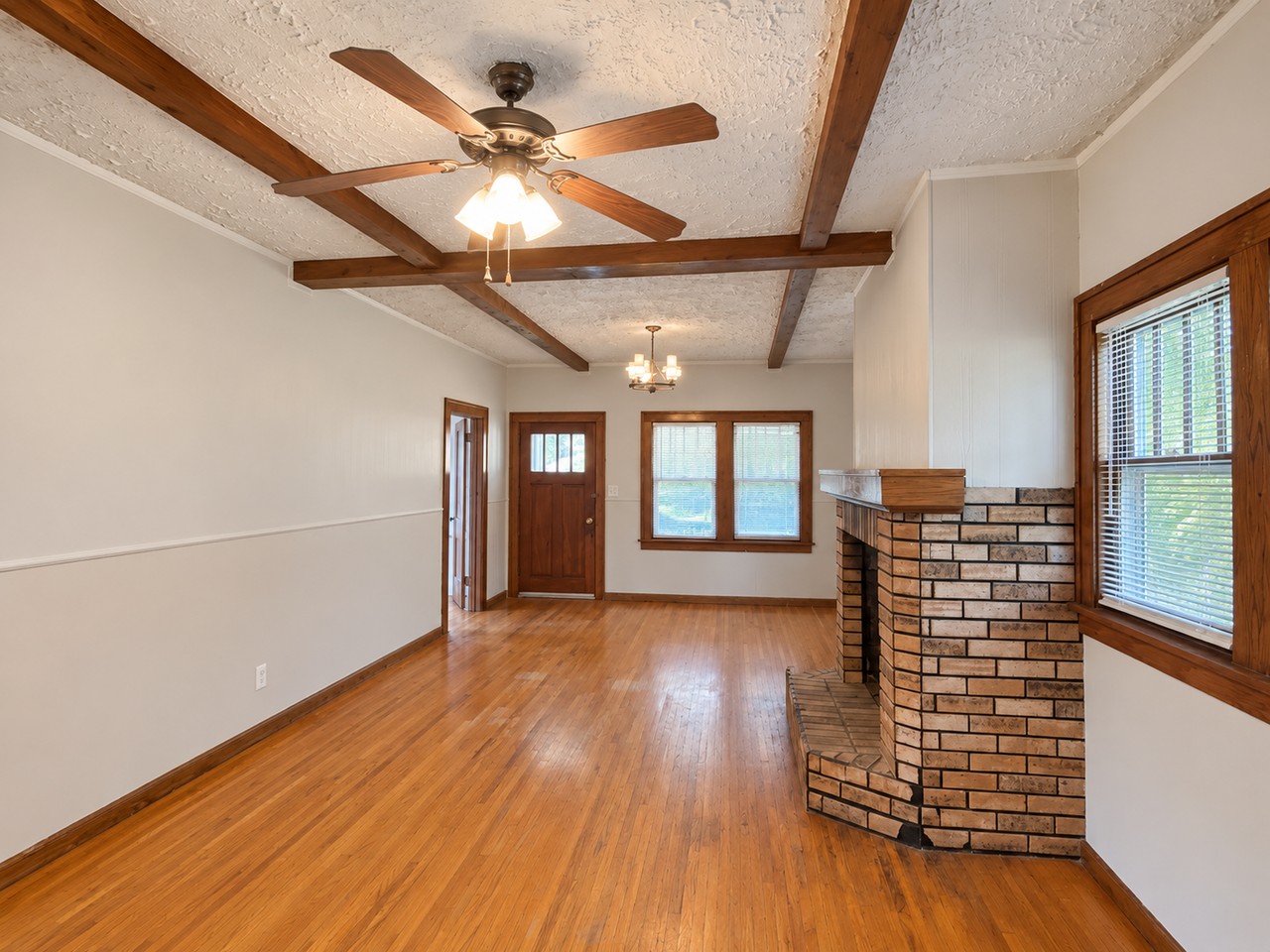3028 South St - Photo 3 of 21