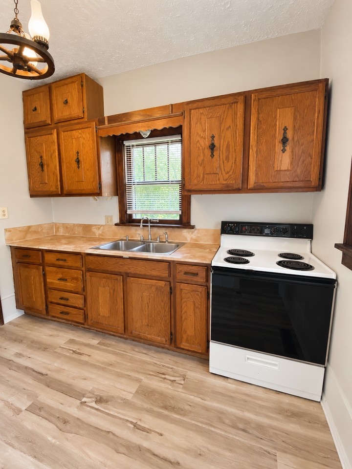 3028 South St - Photo 5 of 21