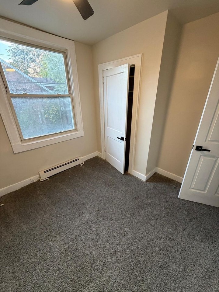 1701 Montier St - Photo 7 of 10