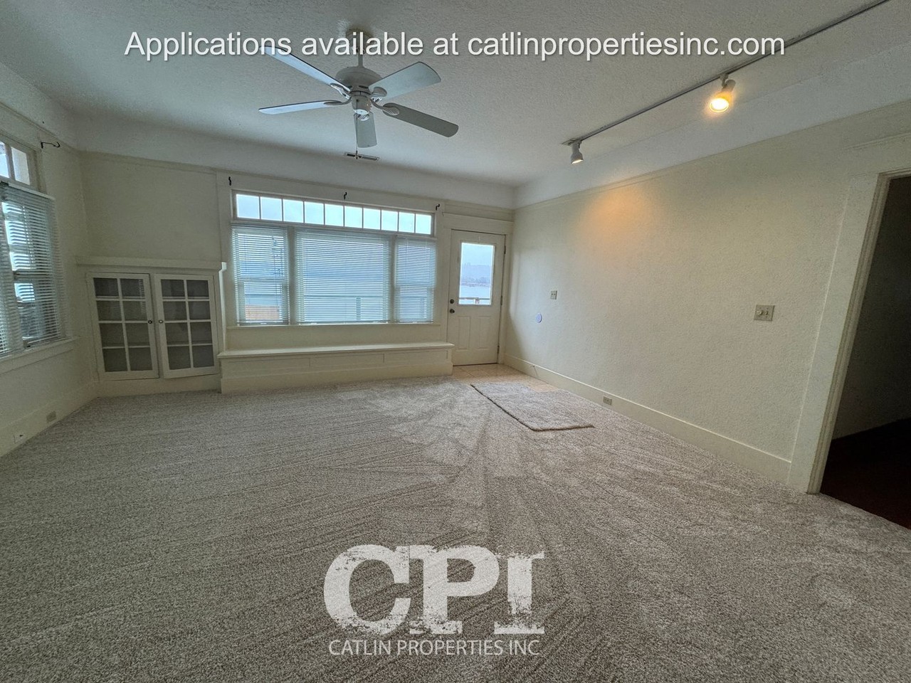 8521 Ocean Beach Hwy - Photo 3 of 32