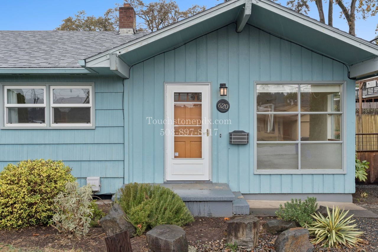 620 E Exeter St - Photo 6 of 37
