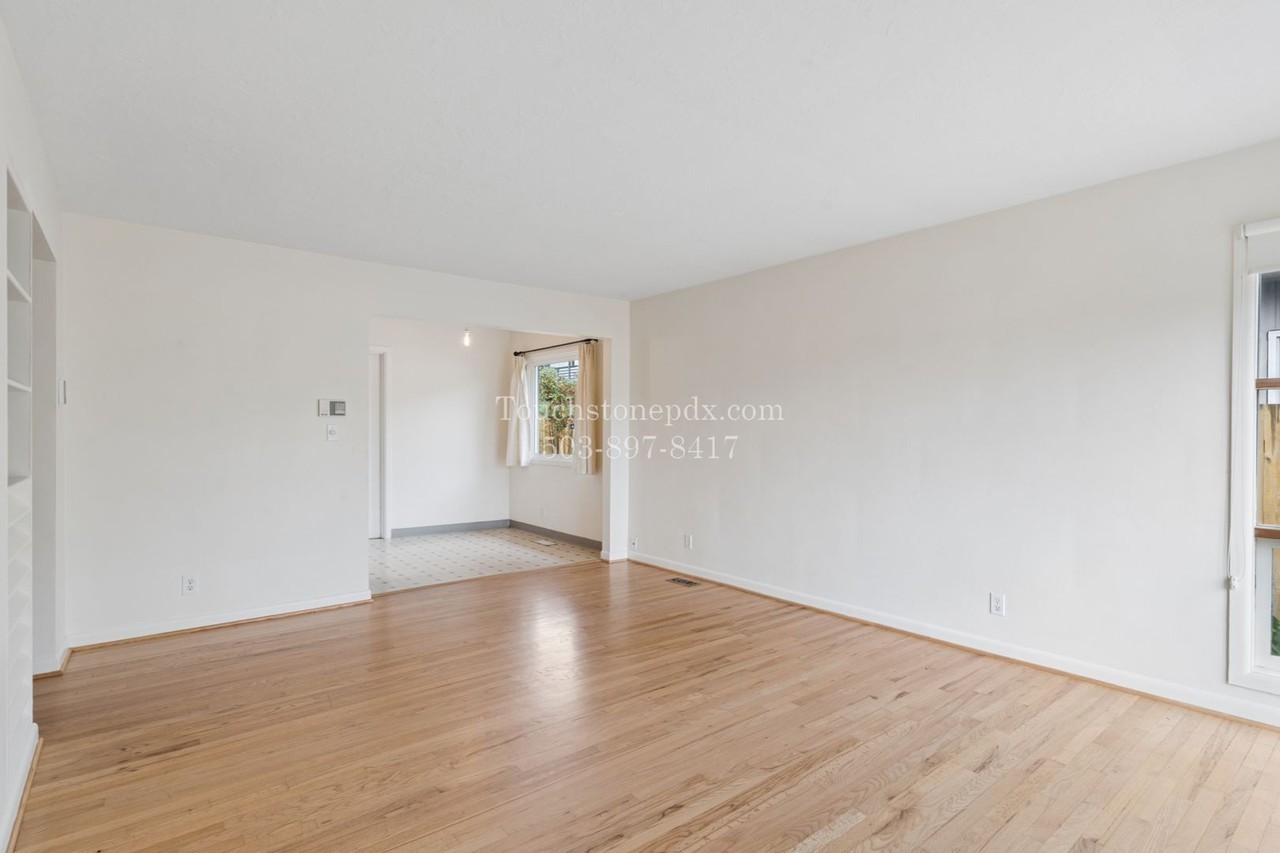 620 E Exeter St - Photo 7 of 37