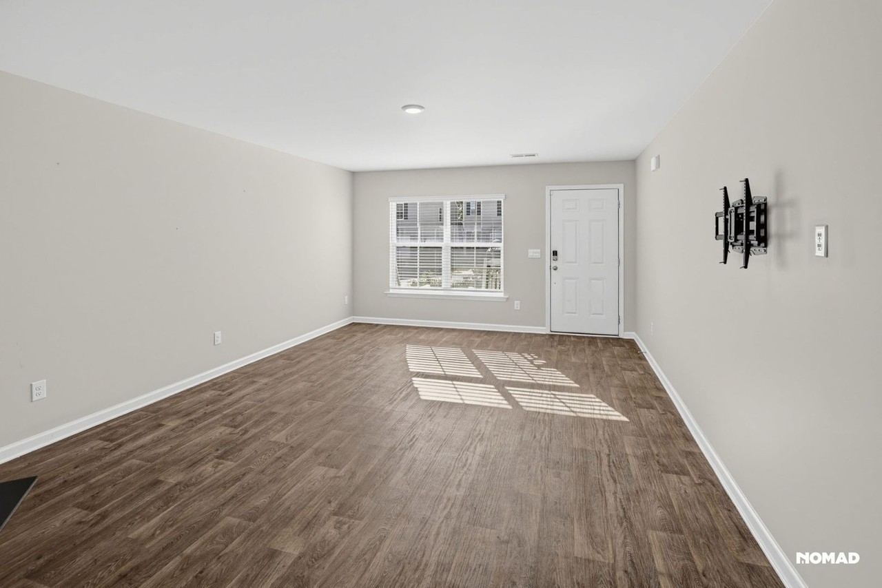 162 Dunham Rd - Photo 3 of 27