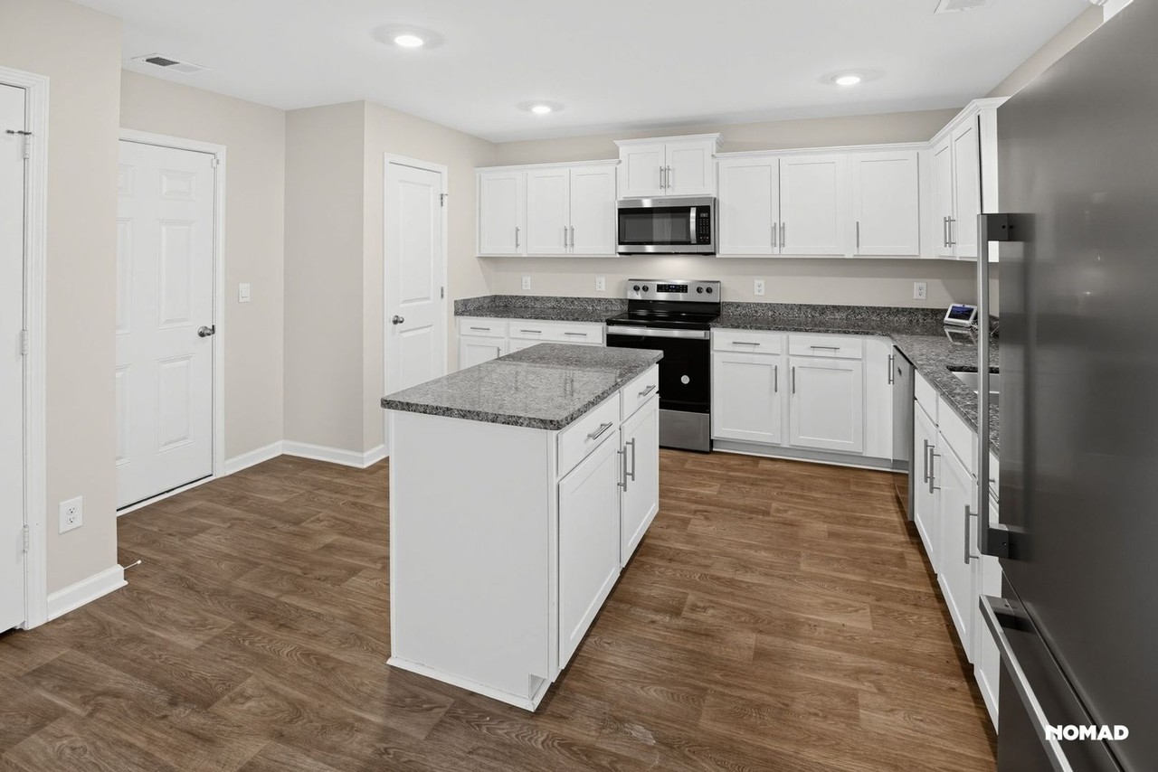 162 Dunham Rd - Photo 5 of 27