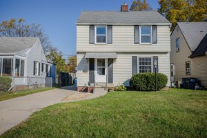 featured image of 1506 Crestwood Rd