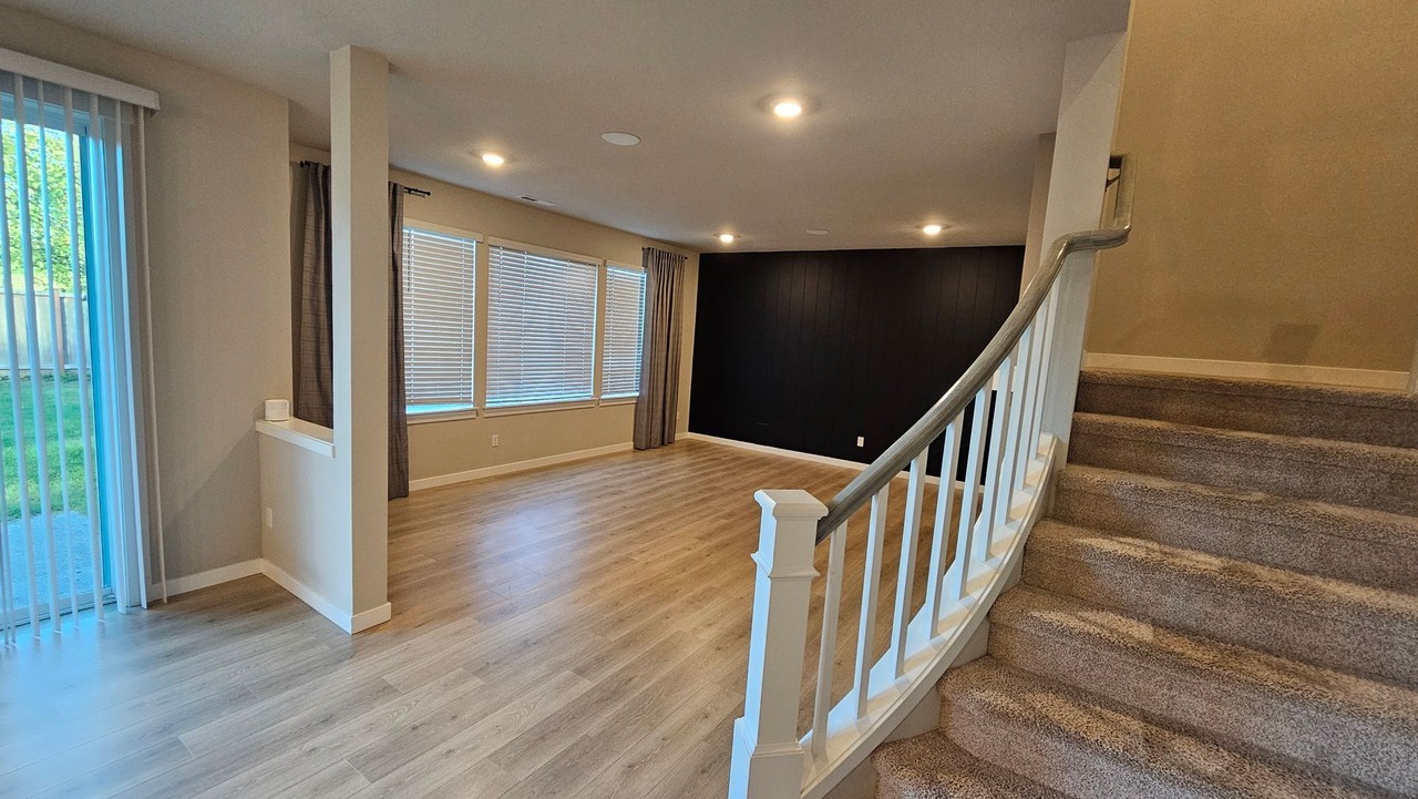 11001 33rd St Ne - Photo 4 of 24