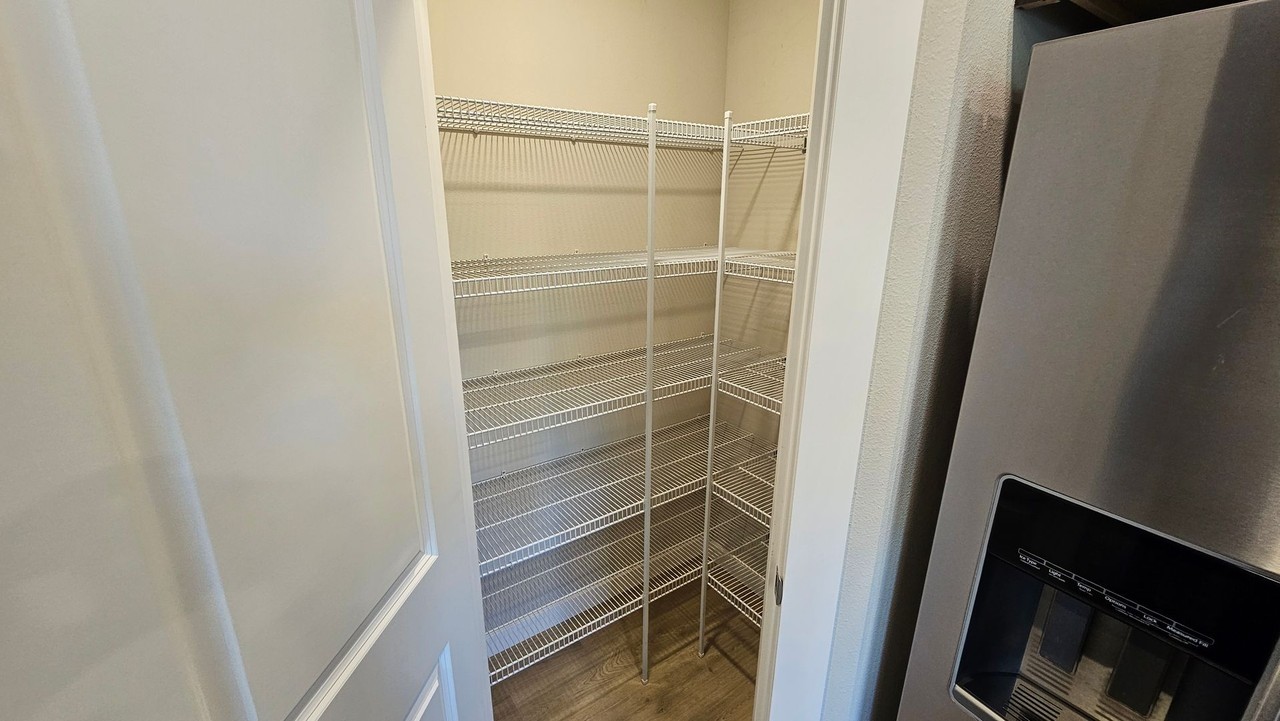 11001 33rd St Ne - Photo 5 of 24