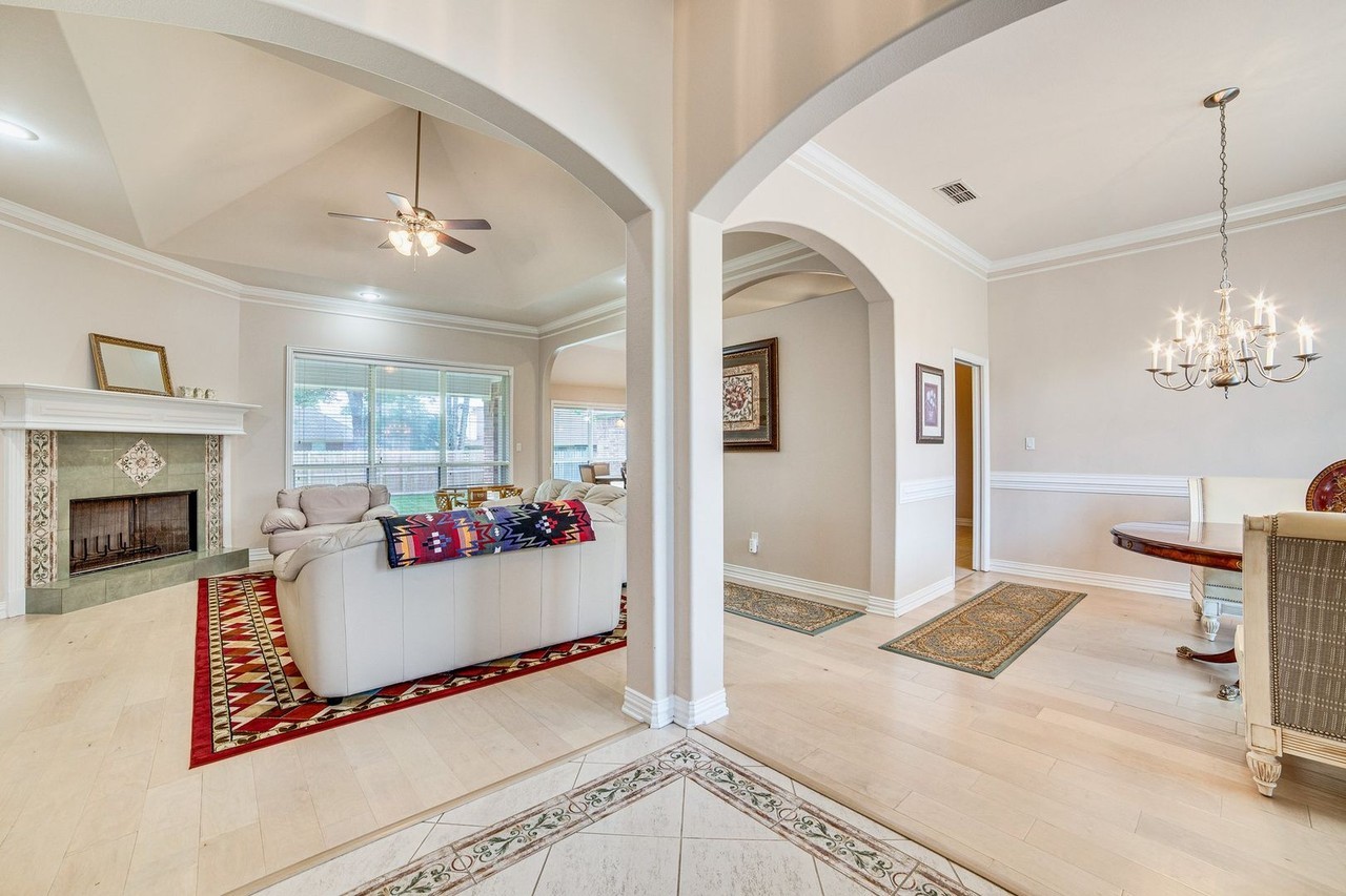2119 Rana Park - Photo 2 of 30