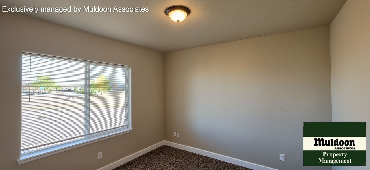 772 E Longsdale Dr - Photo 6 of 15