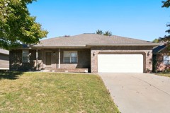 879 W Pembrook Ave - Photo 1 of 1
