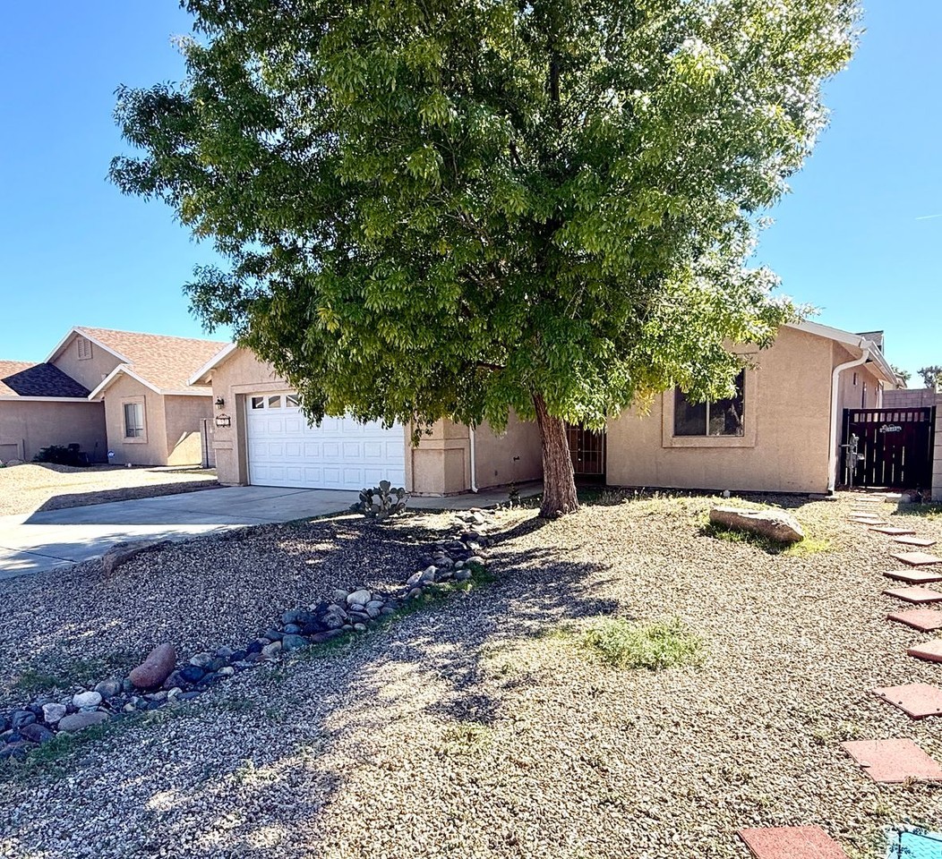 3940 E Potter Ave - Photo 3 of 50
