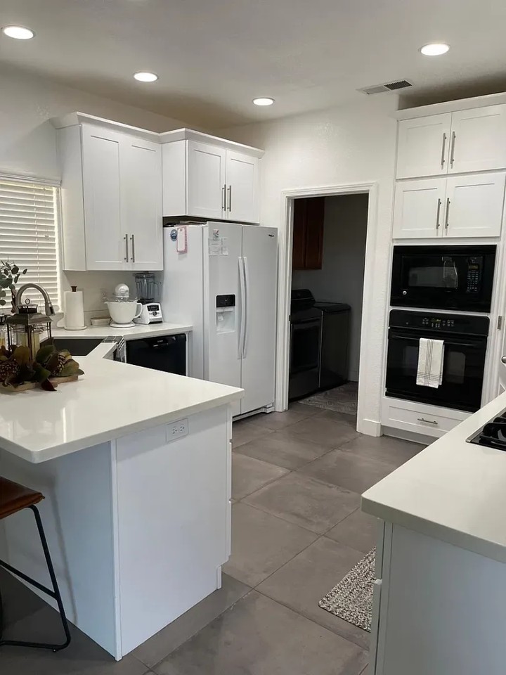 5208 W Lark Ct - Photo 5 of 12