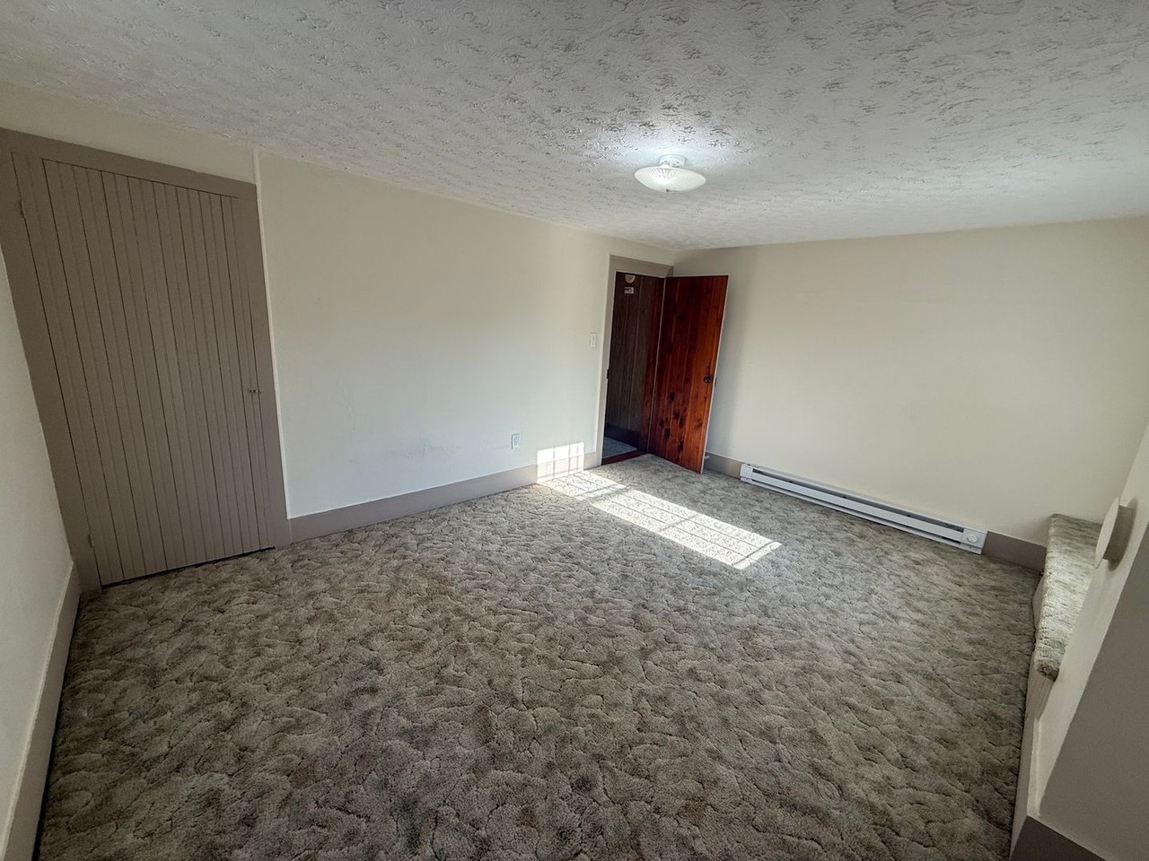1197 Clover Hill Rd - Photo 4 of 23