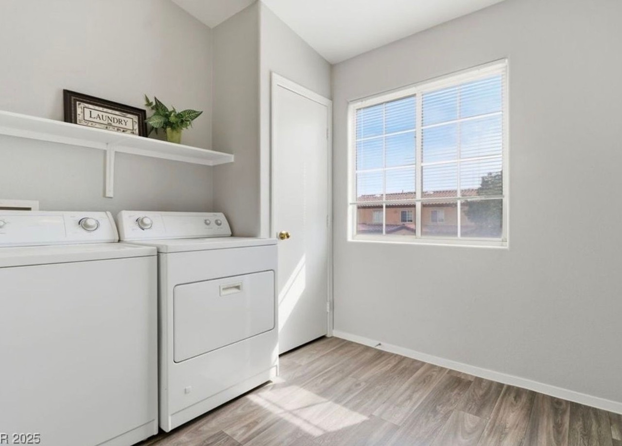 2621 Adelante Ave - Photo 5 of 22