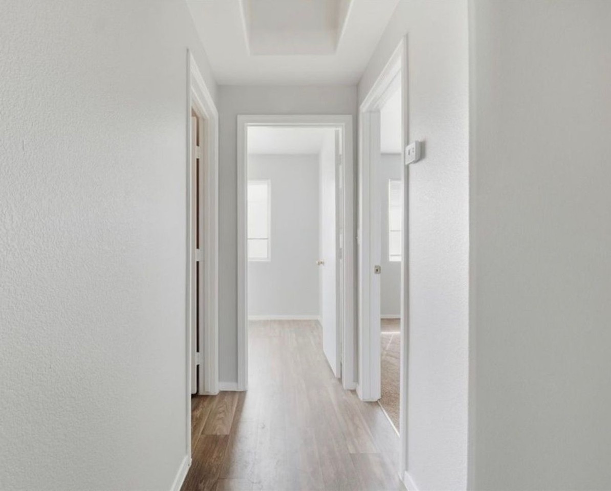 2621 Adelante Ave - Photo 6 of 22