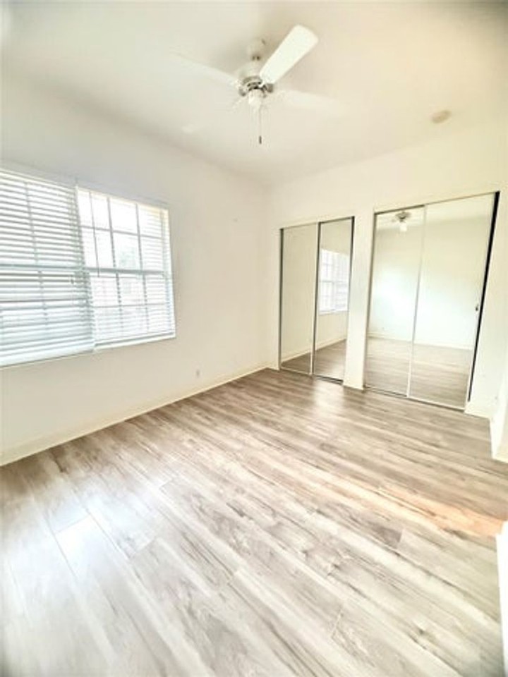 4804 Sawgrass Breeze Dr - Photo 6 of 16