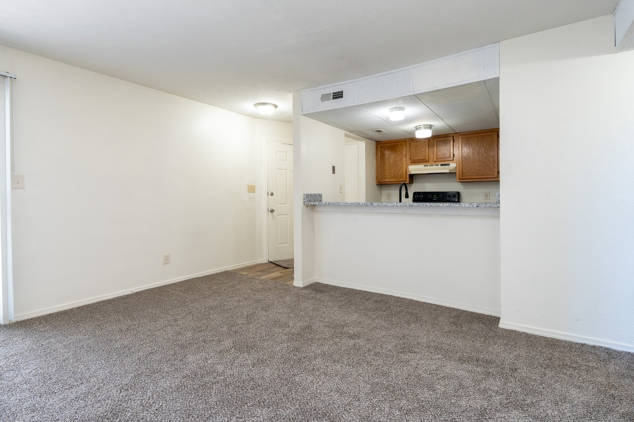 Willow Creek Apartments - Photo 4 of 50