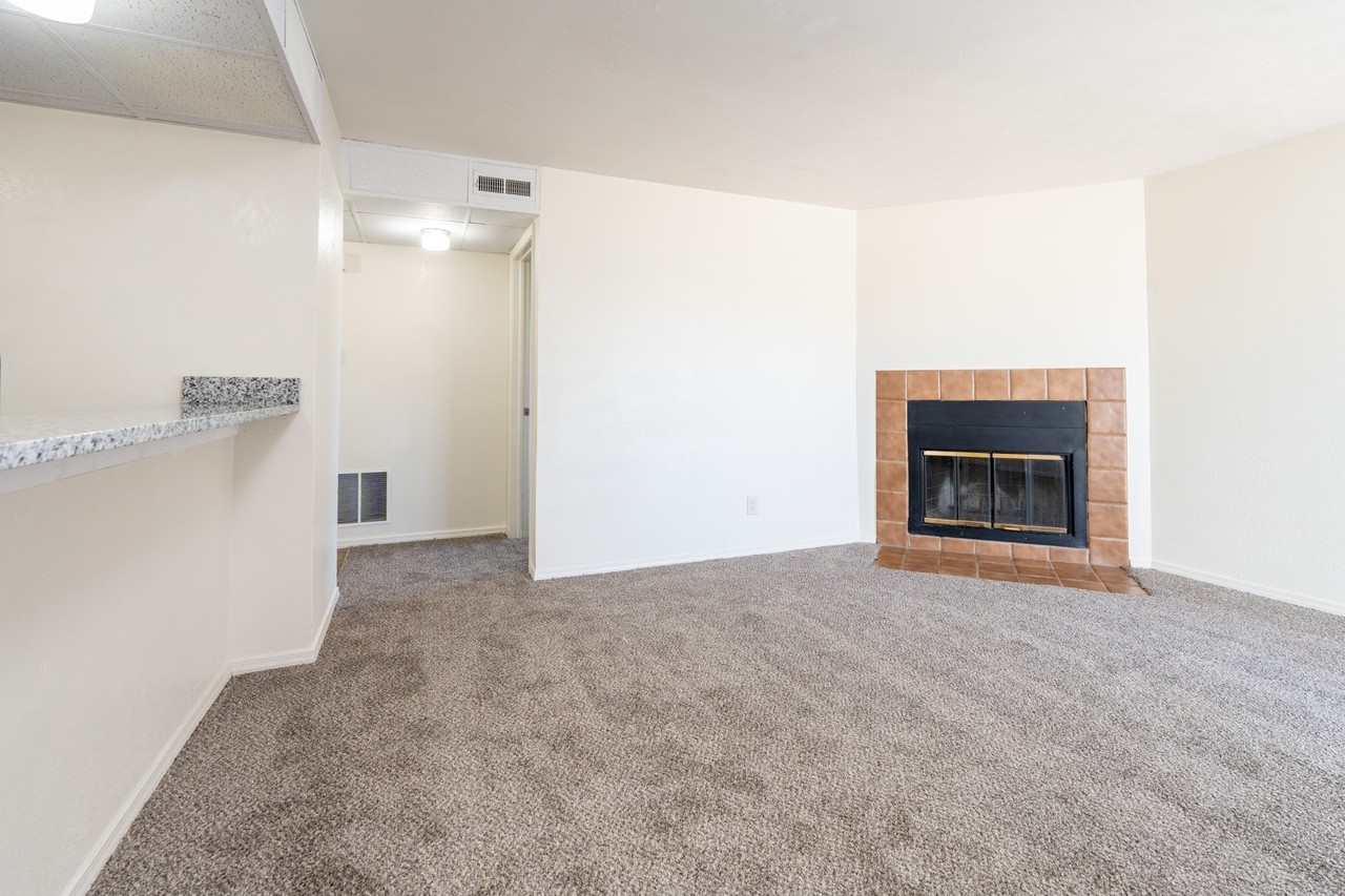 Willow Creek Apartments - Photo 7 of 50