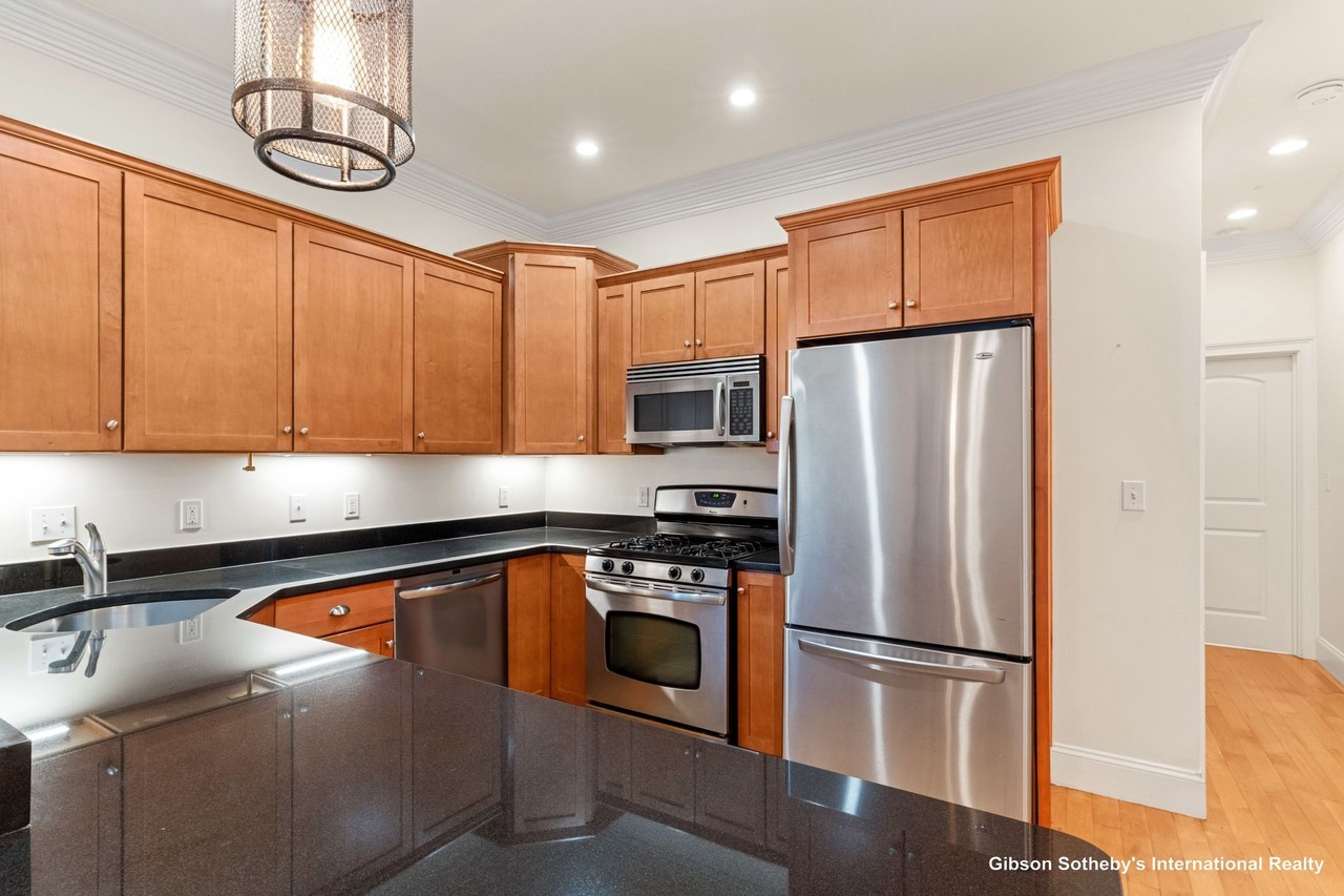 152 H St - Photo 6 of 23