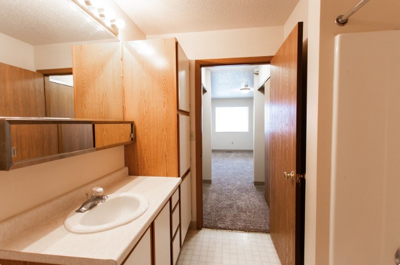 Maple Park Apartments - Photo 5 of 9
