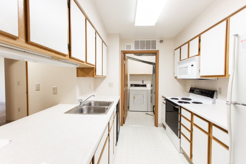 Maple Park Apartments - Photo 6 of 9