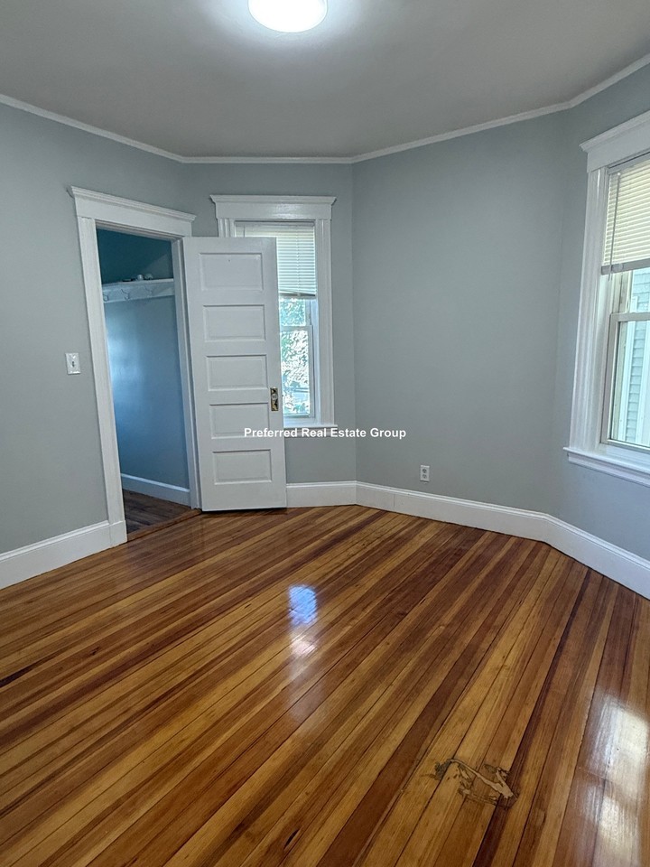 381 Centre St #1 - Photo 6 of 14