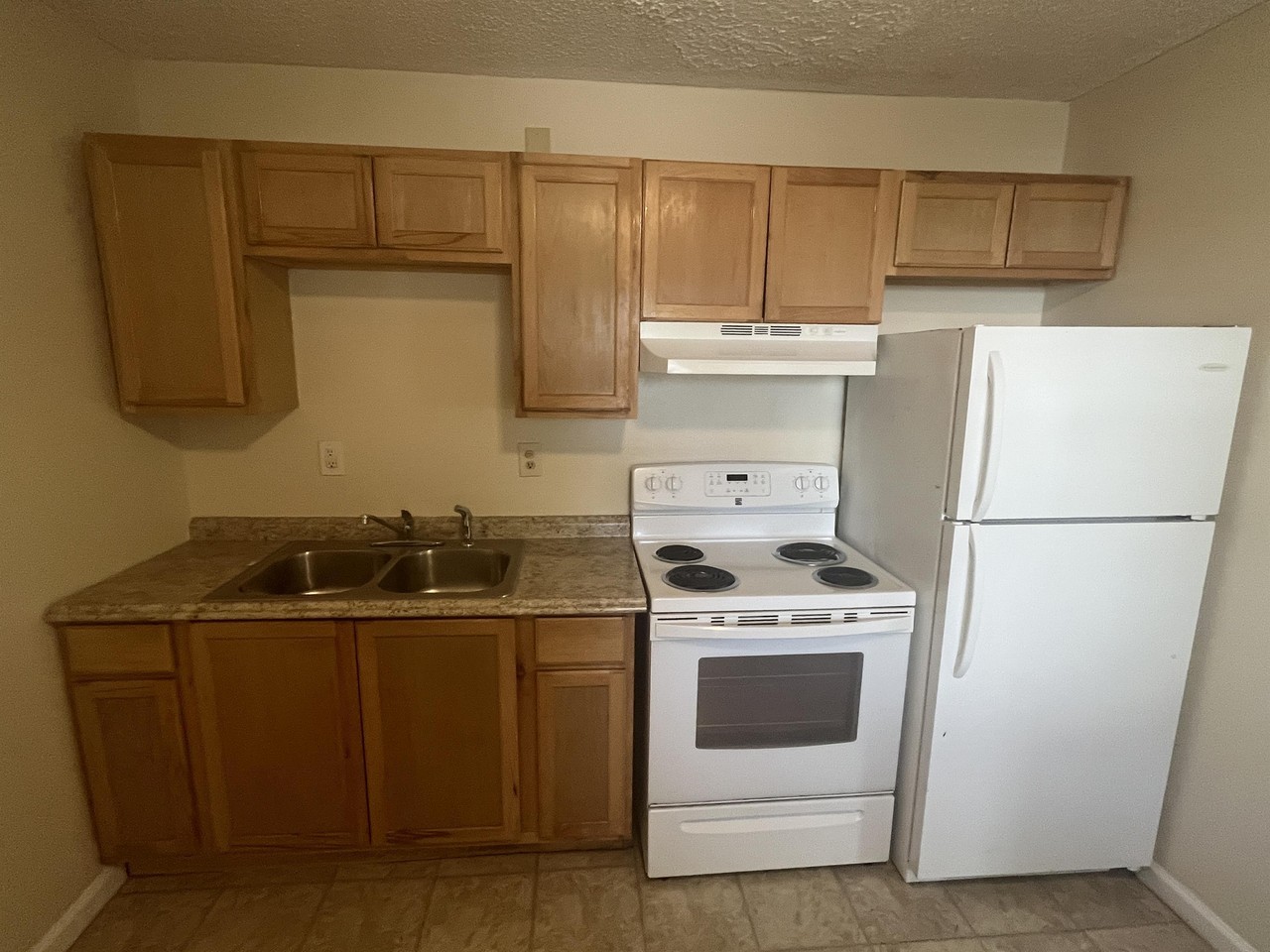 320 E 4th 2 - Photo 4 of 10