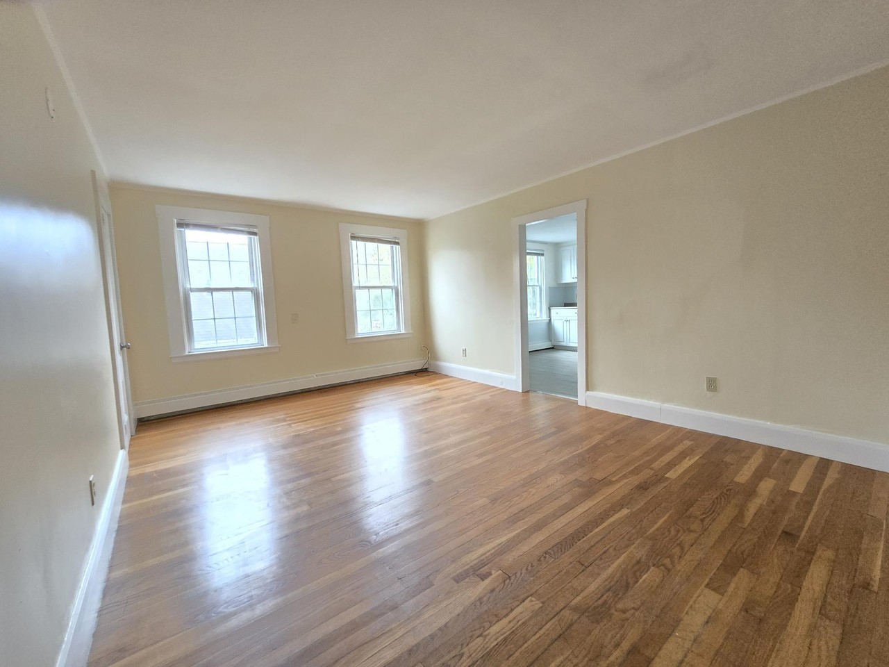186 Beach Street - Photo 5 of 9
