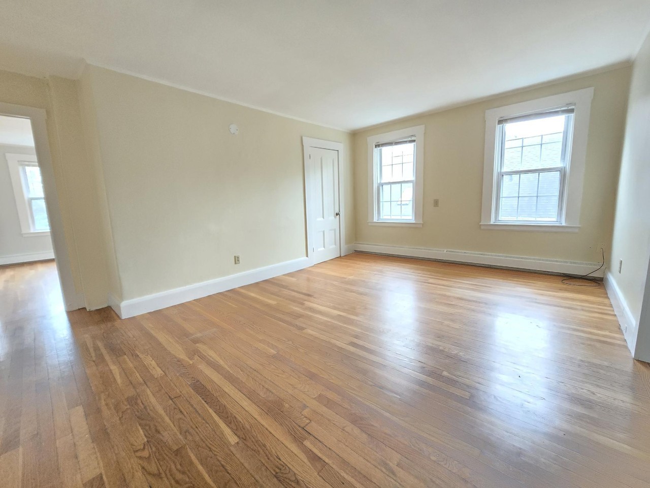 186 Beach Street - Photo 7 of 9