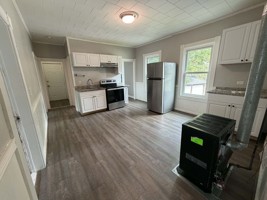 featured image of Esther St #2