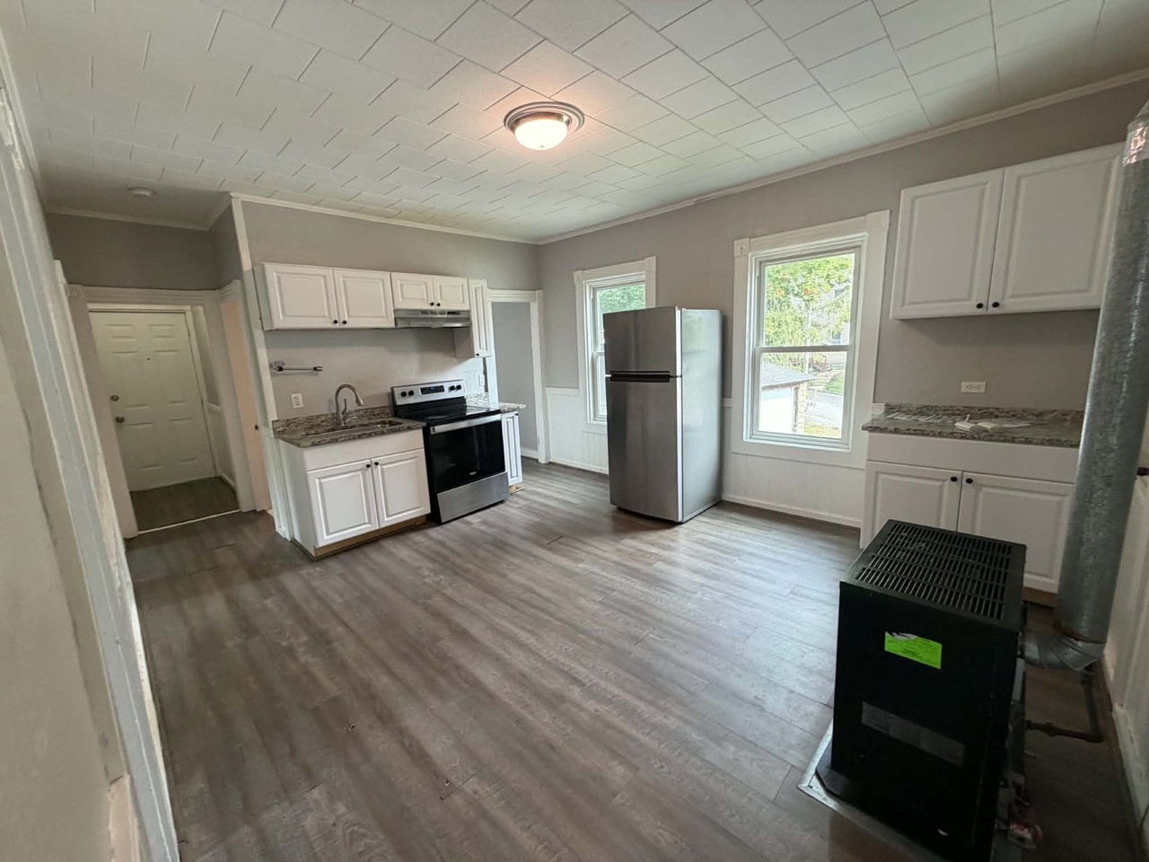 Esther St #2 - Photo 4 of 14