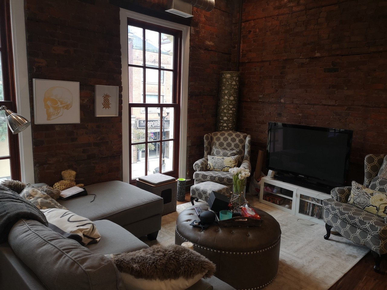 85 King St E - Photo 4 of 34