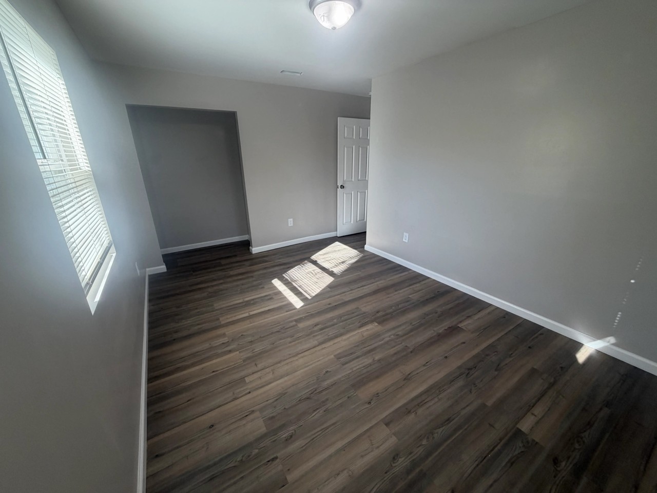 318 W Outer Dr, Oak Ridge, TN - Photo 4 of 10