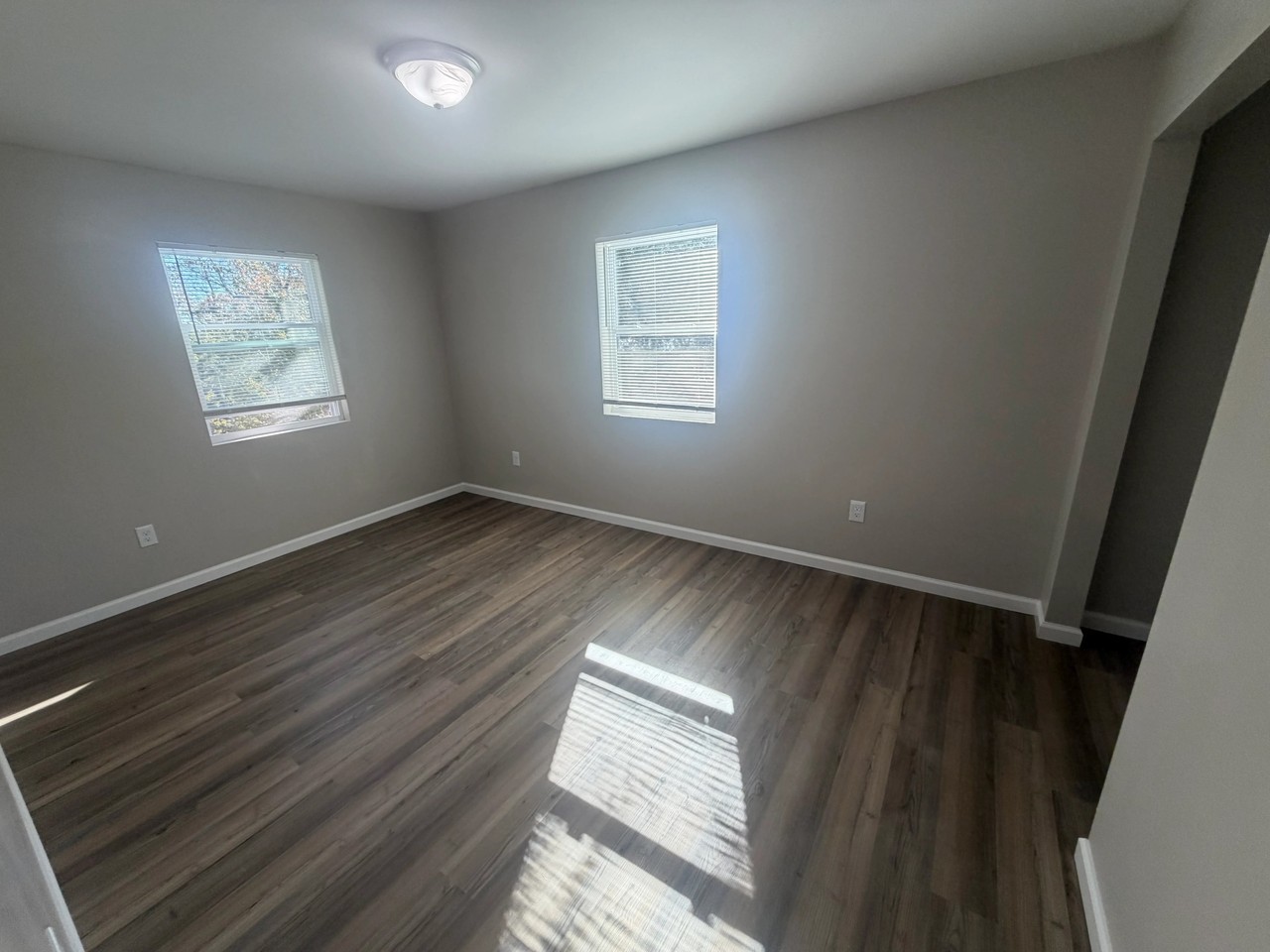 318 W Outer Dr, Oak Ridge, TN - Photo 5 of 10
