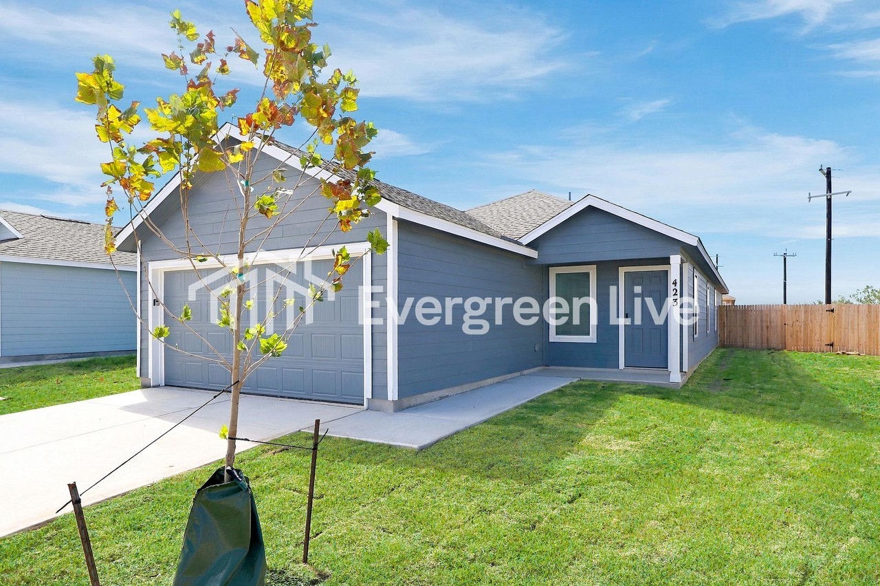 423 River Run Way - Photo 2 of 15