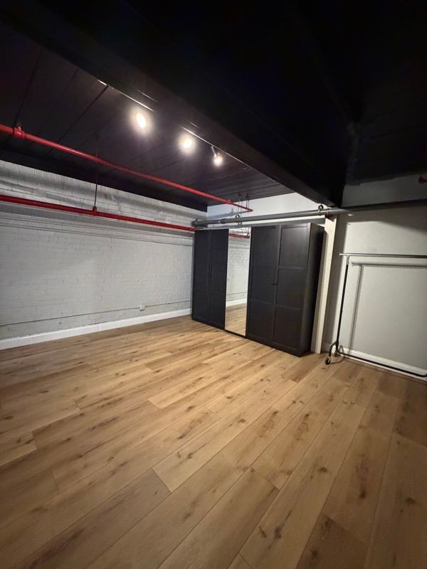 301 Bradley St - Photo 6 of 8