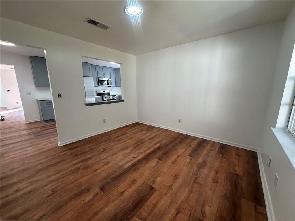 5316 Mccarter Sta - Photo 3 of 13