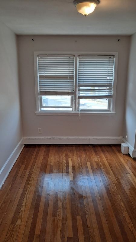 139 Ely Ave - Photo 6 of 12