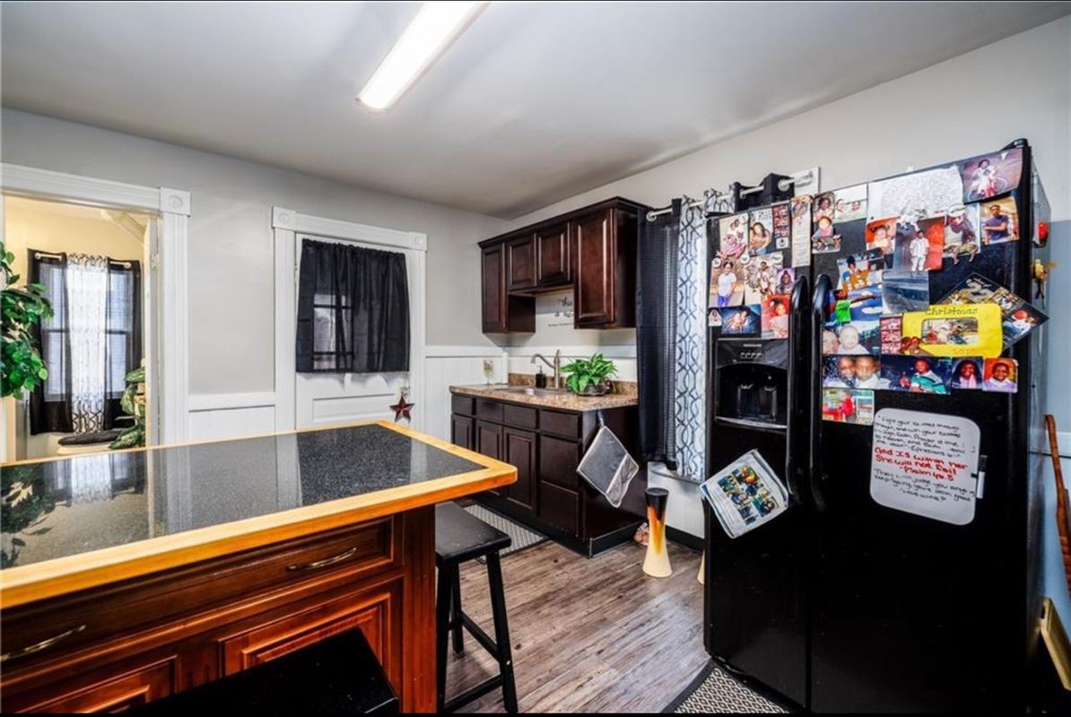 10 Worthington Ave - Photo 3 of 10