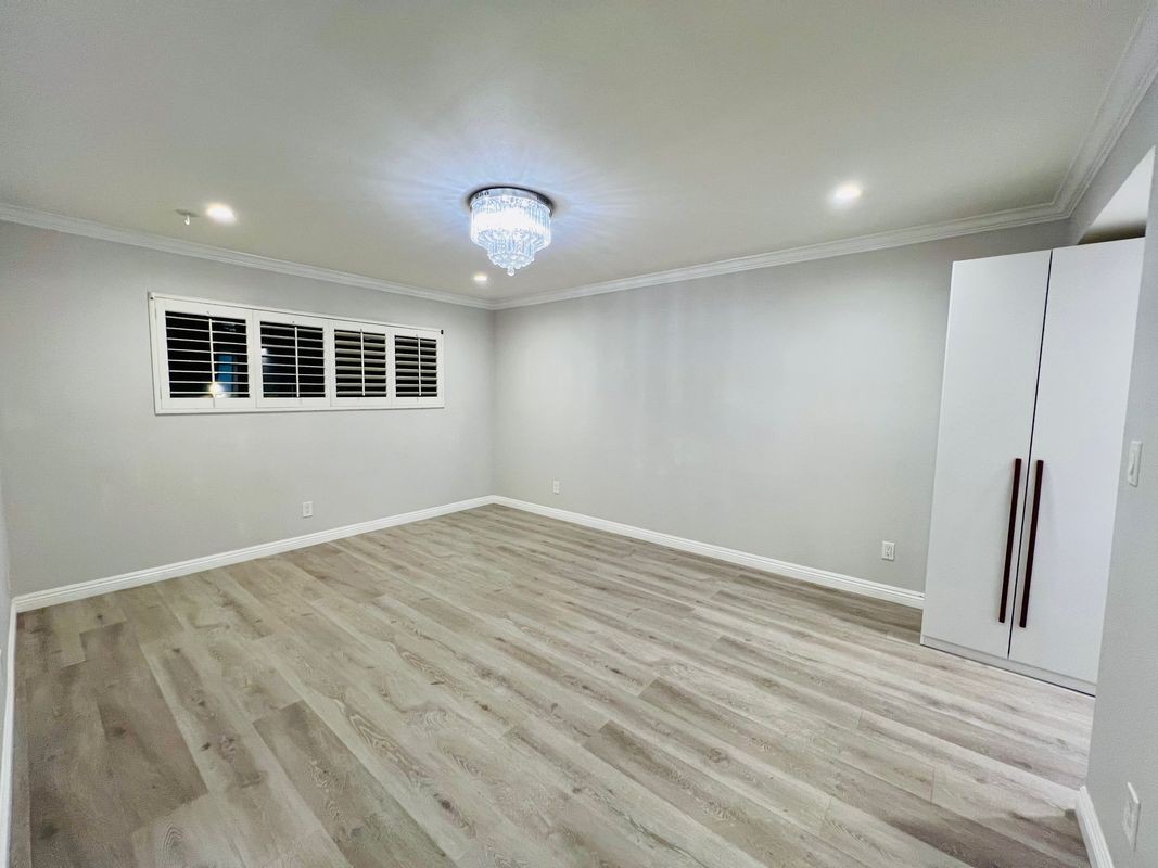 436 Fairview Ave - Photo 5 of 12