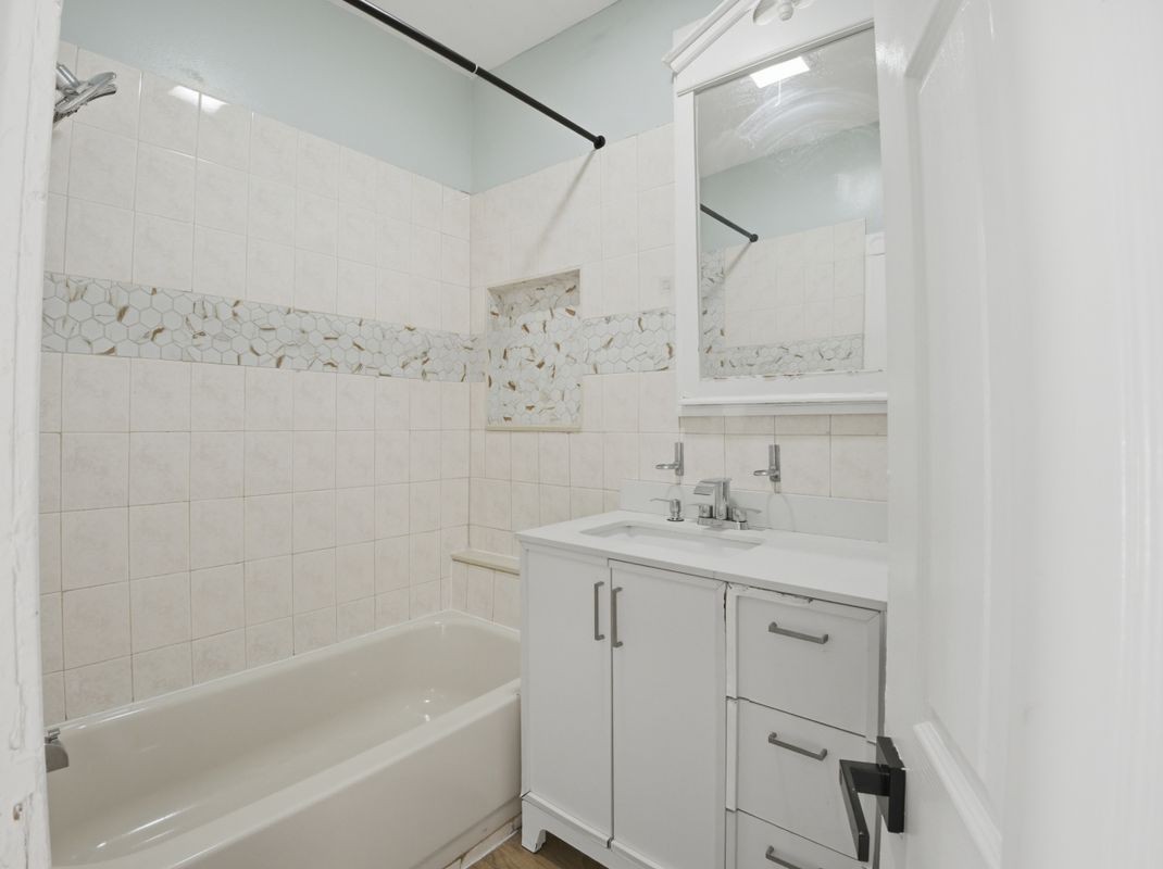 406 S 3rd Ave ##2 - Photo 6 of 32