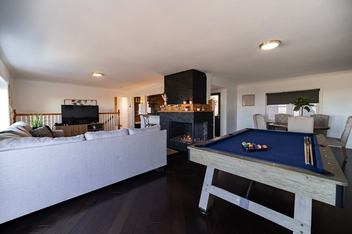 12032 S Circle Dr - Photo 5 of 50