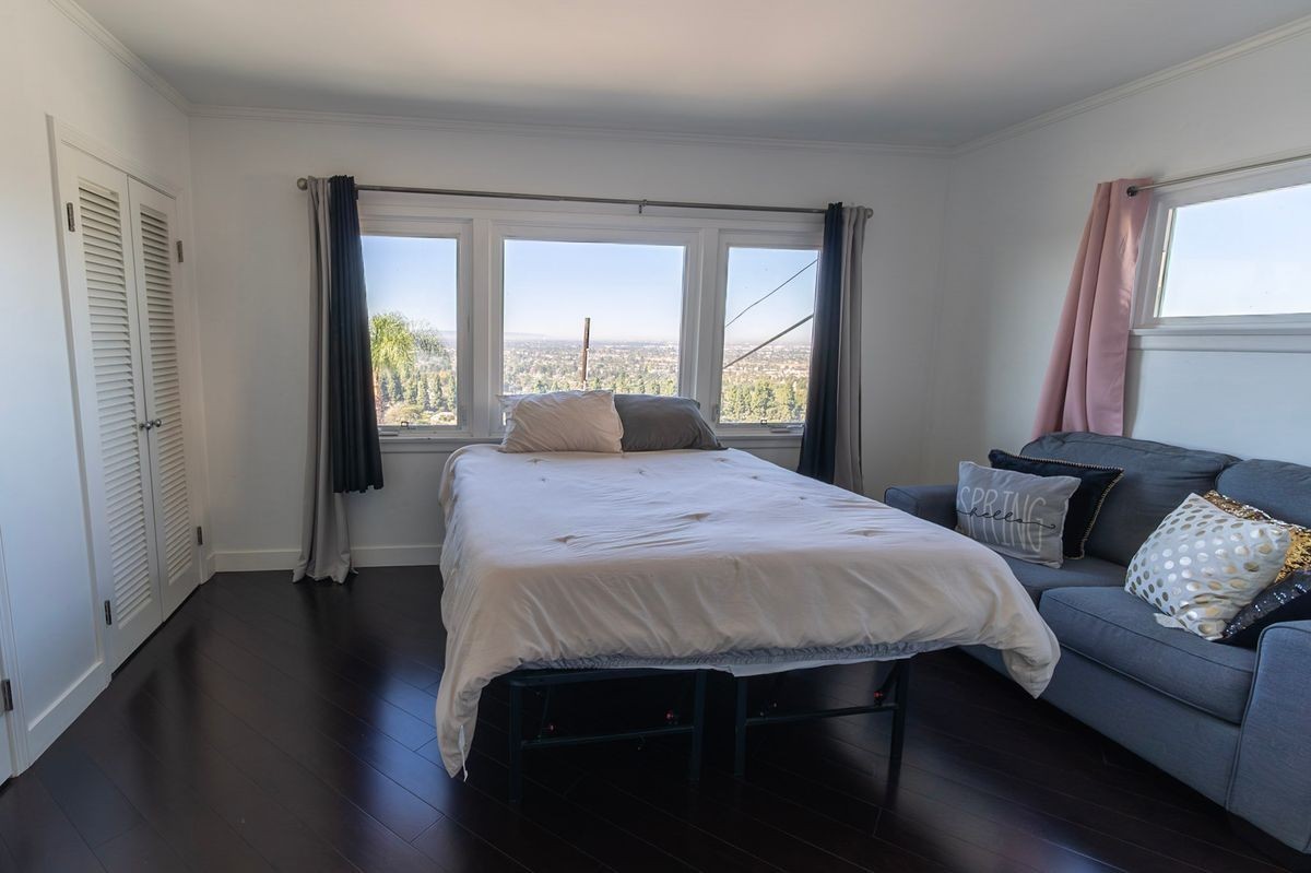 12032 S Circle Dr - Photo 7 of 50