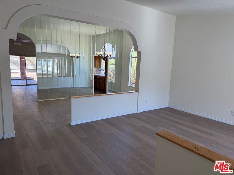 29030 Shadow Valley Ln - Photo 3 of 19