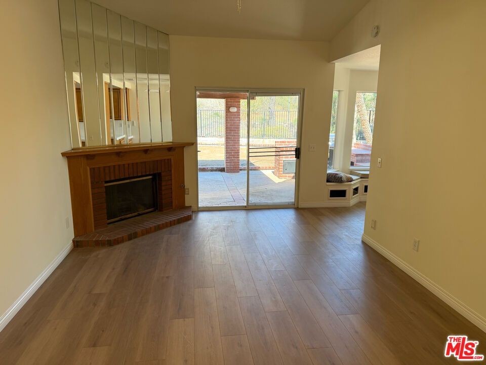 29030 Shadow Valley Ln - Photo 6 of 19
