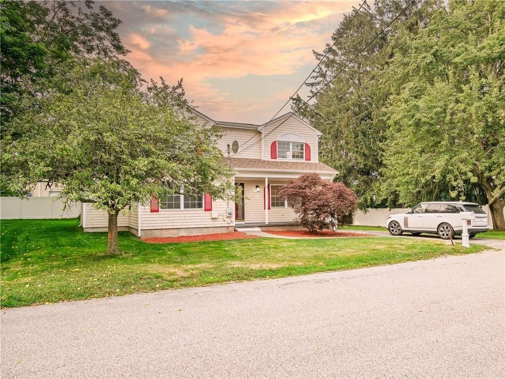 25 Pleasant Ave